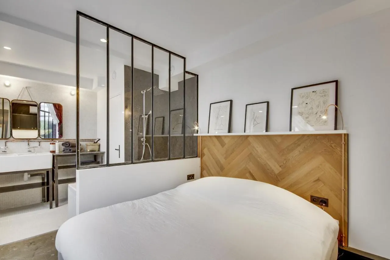 Chez Colette Canal St Martin Apartment *