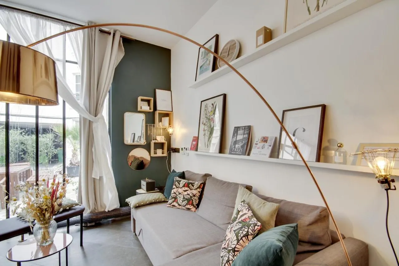 Apartment Chez Colette Canal St Martin