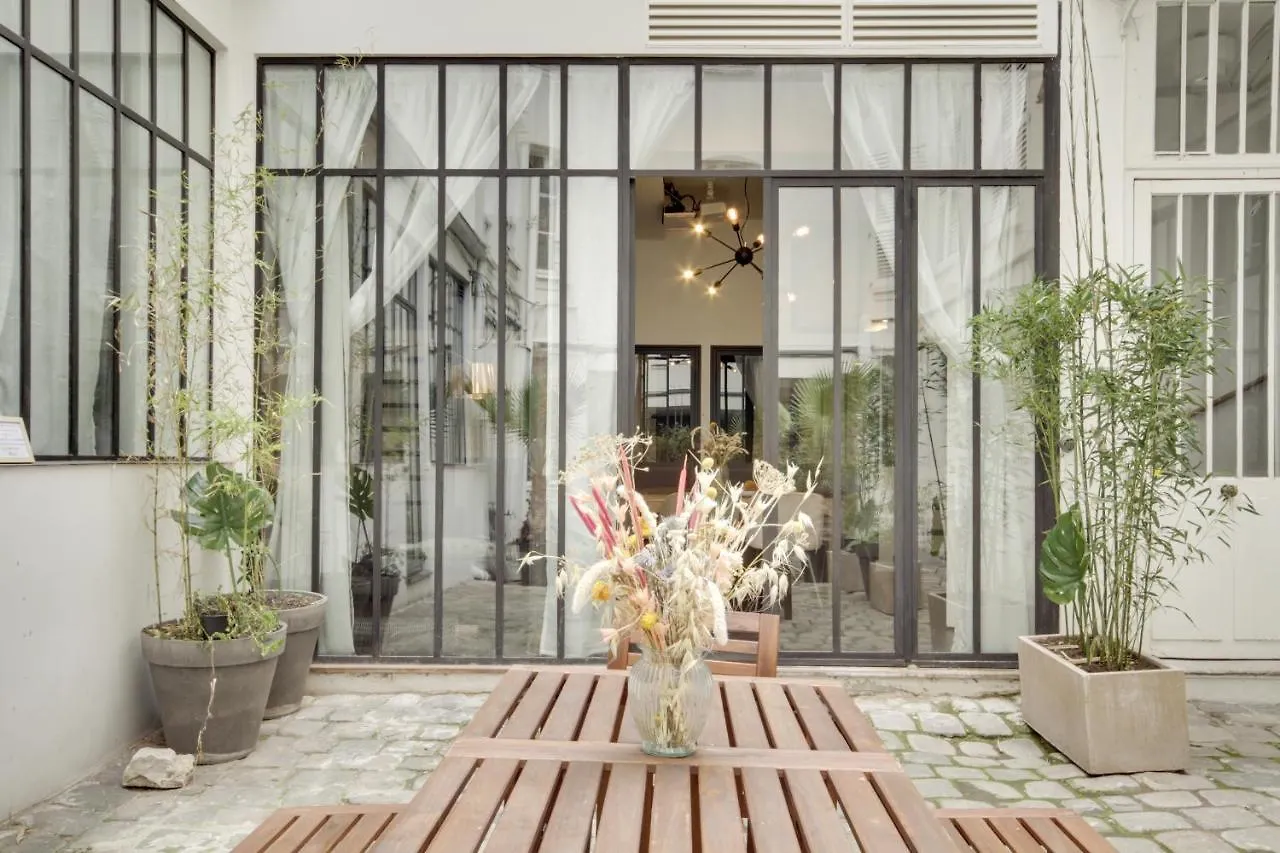 Chez Colette Canal St Martin Apartment Paris