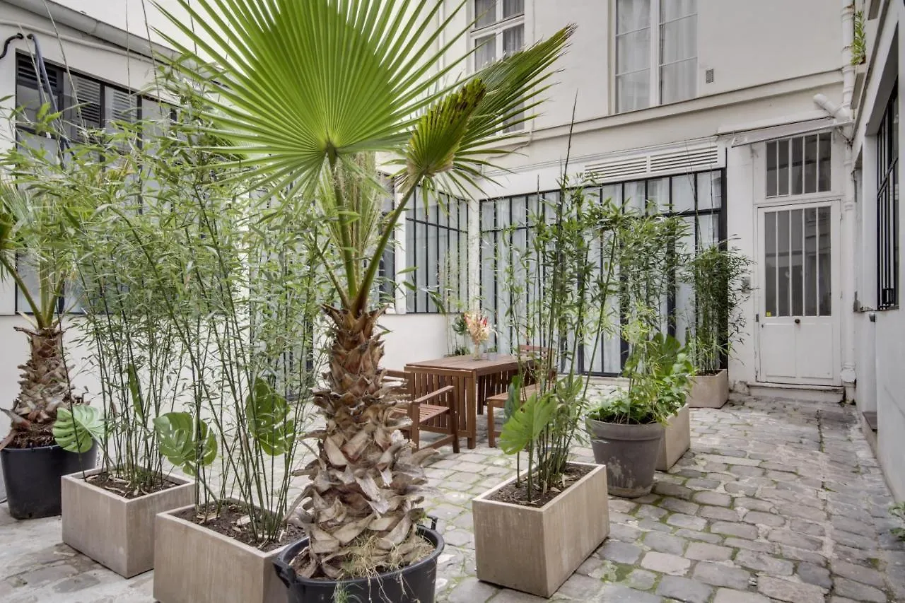 Chez Colette Canal St Martin Διαμέρισμα